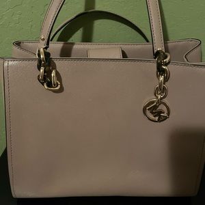 Original MK purse. Used in very good condition